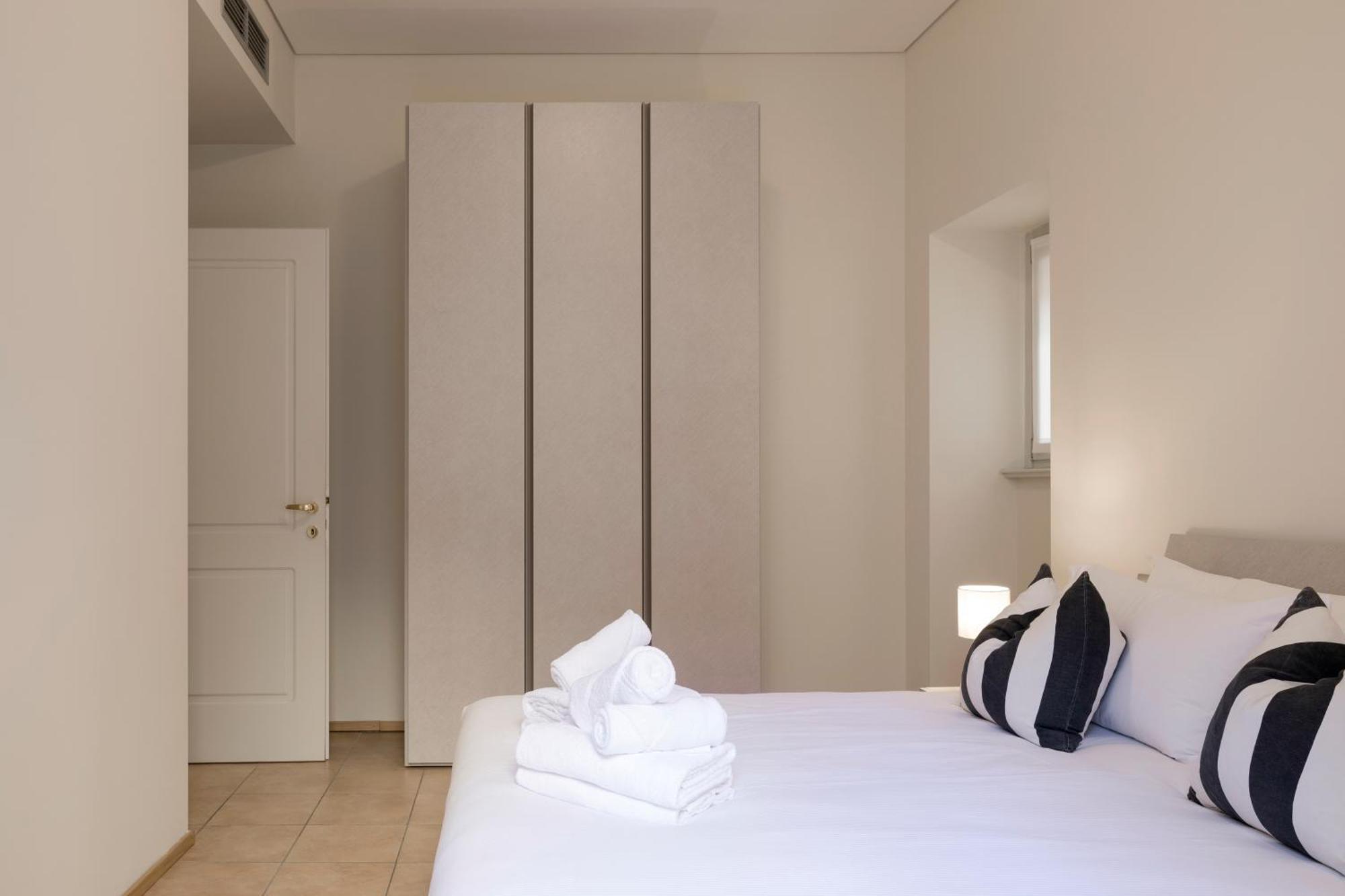 Domus Apartments Como - By Relais Di Giada Exterior photo