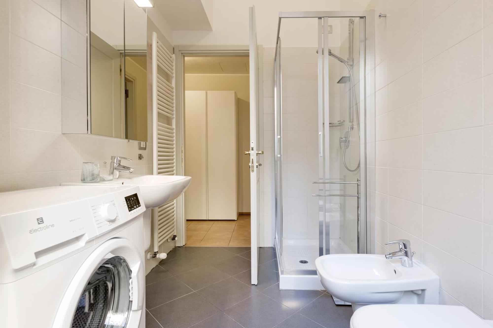 Domus Apartments Como - By Relais Di Giada Exterior photo